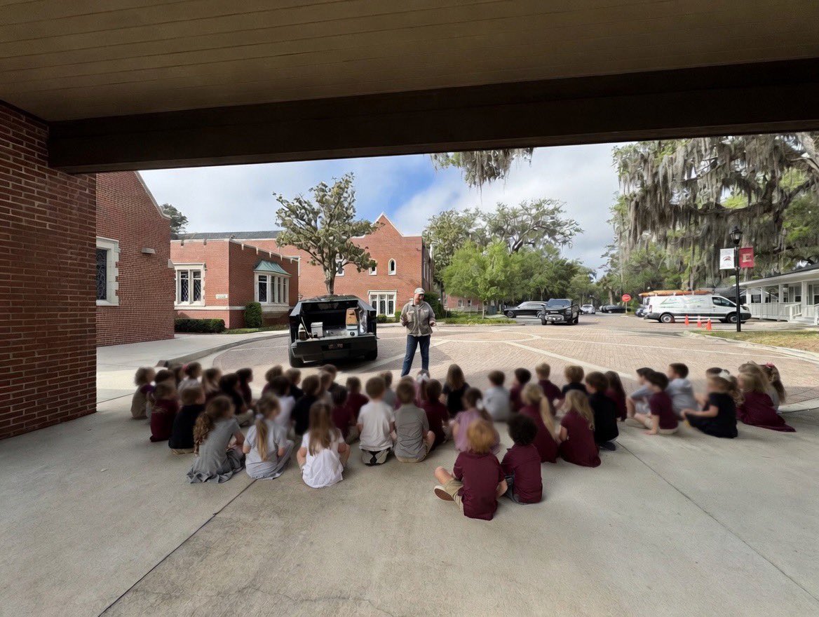 ChuckCook's tweet image. Today I had the opportunity to give a beekeeping lesson to about 50 four-year-olds. They were eager to learn about the bees and how they integrate into our lives. Teaching these lessons keeps me engaged in what really matters: passing it on to the next generation so they don't
