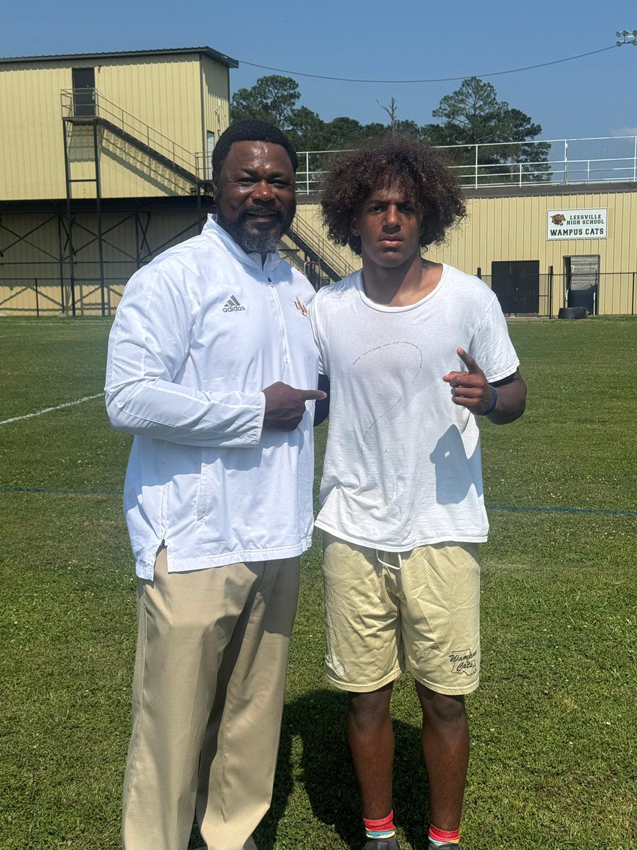 Julius Brown tweet media