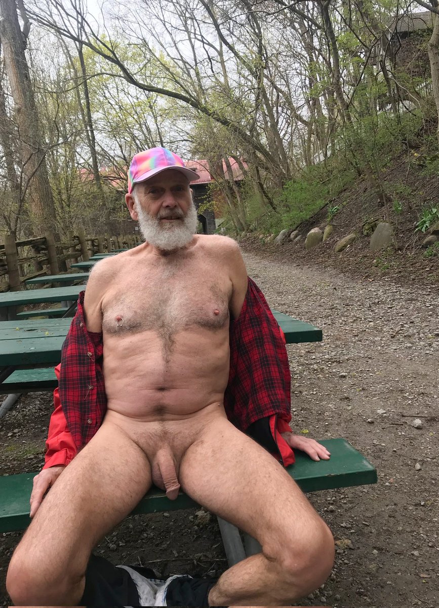 pgtoinsta tweet media