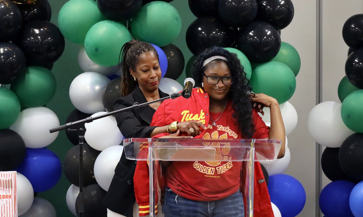 rucoschools's tweet photo. 61 LaVergne High seniors earn associate degree before graduating high school

Students earn degree through early college partnership with Motlow; students now pursuing four-year degrees

April 28, 2026

By JAMES EVANS
Rutherford County Schools

More than 60 seniors from LaVergne High School officially have officially earned an associate degree from Motlow State Community College — two weeks before their graduation ceremony from high school. 

The students completed their degrees through the joint partnership early college program between the high school, the college and the school district.

These students each proudly proclaim they graduated college before graduating high school, as the high school's traditional graduation will be held later in May.

The Early College graduates held a college signing day on April 24. Many of the students will be pursuing their bachelor's degrees with universities including Vanderbilt, Middle Tennessee State, Belmont, and the University of Tennessee, Tennessee Tech, and several others. 

For more information about the LaVergne High School's Early College program at Motlow, check out: https://t.co/ZJj0Dp1yHC 

LaVergne High School Early College Class of 2026:
Mena Abouelyamin — MTSU
Joseph Adekplor — UTK
Jazlyn Aguilar Parra — Tennessee Tech
Ahmad Al-salehy — MTSU
Yasmin Alvares Torres — Lipscomb
Lydia Ayano — Belmont
Jacsyn Britda-Baldwin — UTK
Gabriel Blake — University of Memphis
Zara Botchway — UTC
Carson Brewer — MTSU
Akayla Brown — MTSU
Arabella Brzuchalski — MTSU
Kendra Castillo Montes — Belmont
Mimi Cisse — Tuskegee
Katelin Coffey — UTC
Mauricio Cortes — MTSU
Johnathan Dawit — UTK
Angel Delarosa — Williams College
Sara Farg — MTSU
Mariel Gad — Lipscomb
Jirana Galindo — Trevecca
Abril Garcia — Belmont
Jason Guevara Pena — Southeastern University
Anthony Guzman — MTSU
Ranya Hatem — MTSU
Daniela Ramos — MTSU
Jasmine Remy — UTC
Elijah Roney — MTSU
Valerie Sanchez — Belmont
Laterra Sanders — Alabama A&M
Michiah Scales — UT Martin
Lindsey Hernandez Rayo — Lipscomb
Indira Houston — UTC
Jonnie Islam — MTSU
Deshawn Jackson — Belmont
Kennedy Jackson — TSU
Jay Jerome — MTSU
Elina Kaldas — Belmont
Serra Kincaid — Trevecca
Verania Landeros — MTSU
Antonio Mayers — Belmont
Aniah McElrath — TSU
Alexander McGowan — MTSU
Melany Mendez — Belmont
Freddy Mills — Wash U
Layla Montgomery — MTSU
Alexis Moody — UTK
David Nunez — TSU
Chisom Obi — Johnson & Wales
Kelvin Ojiego — Tuskegee
Nerik Oropeza Lemus — MTSU
Chloe Osteen — Belmont
Fatima Paz Lazo — MTSU
Neela Phonsana — MTSU
Melisa Pupalovic — MTSU
Tatianna Vasques — UTC
Genesis Zamora — Belmont
Lyric White — Austin Peay
Cullen Thornhill — MTSU/MARINES
Derrick Skipper — MTSU
Hannah Stanfill — Quanta