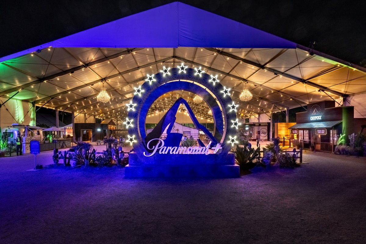 1540creative's tweet photo. 15|40 brought The @paramountplus Outpost to @Stagecoach.
Guests moved through builds centered around Dutton Ranch, Landman’s Patch Cafe, Marshals, an All Trails Lead Here General Store, and a western inspired customization station.
Built to roam. Designed to gather.
 #Events https://t.co/WFpIz3nig7