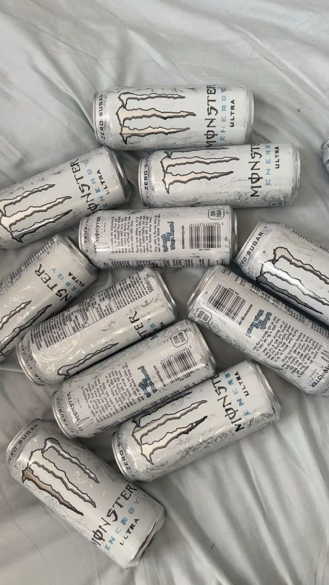 уки ♰ tweet media