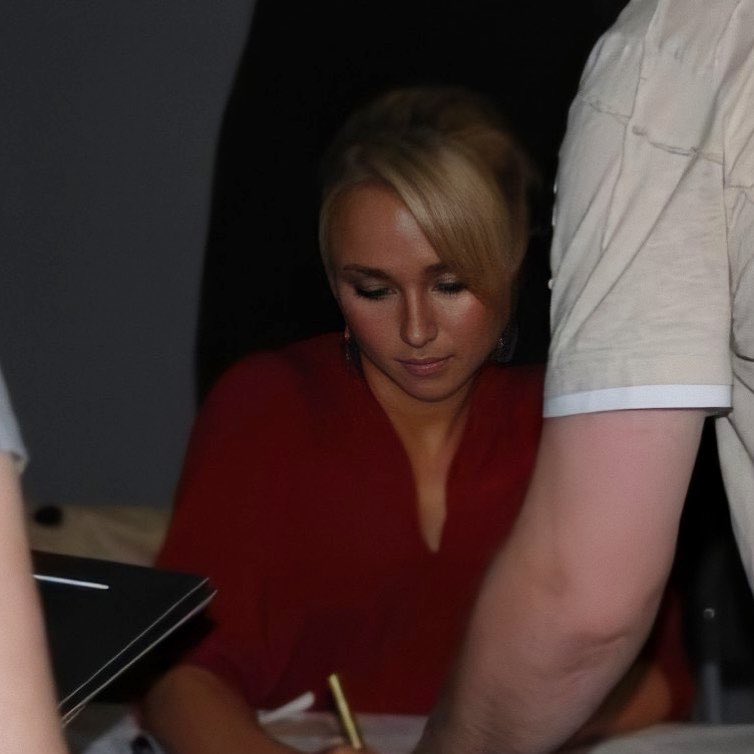 ThisIsMeAReckon's tweet image. I'm so excited to get my signed edition book of 'This is Me : A Reckoning' by Hayden ✍️ 

#thisisme #booktour #booktok #haydenpanettiere #fyp