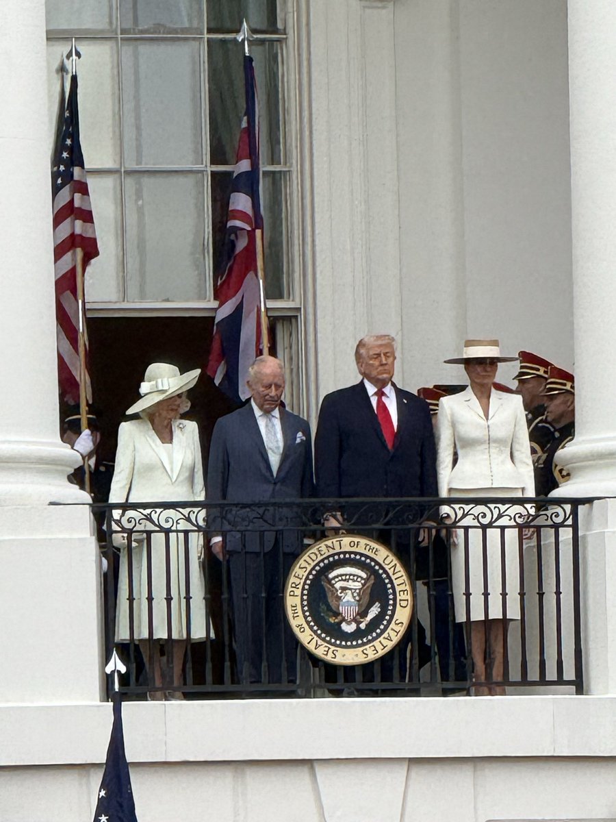 Jam_Bake's tweet photo. Thank you to the White House (!) for the invitation today to the Arrival Ceremony for King Charles and Queen Camilla.

An amazing sight and a rare chance to see such a historic moment first hand. Great to see so many DC friends from the U.S. and U.K. there. 

#StateVisit26 🇬🇧 🇺🇸 https://t.co/AM5k0d6zK8