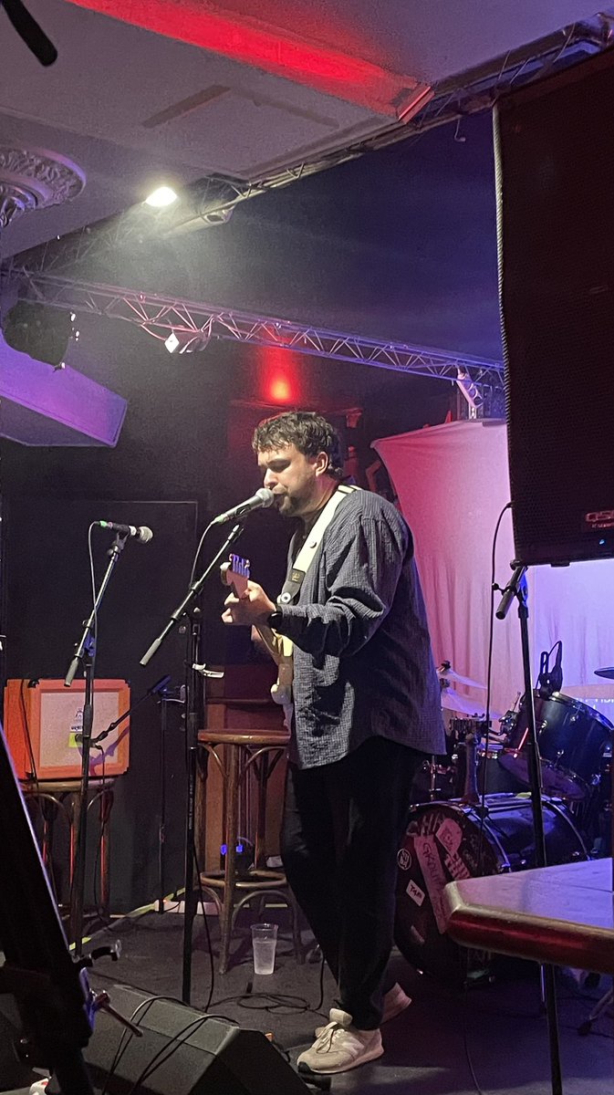 albymarch_alan's tweet image. Fantastic to see @ryanmarch_ (Family Entertainment) live on stage again tonight in Paris after so many years. #ProudDad