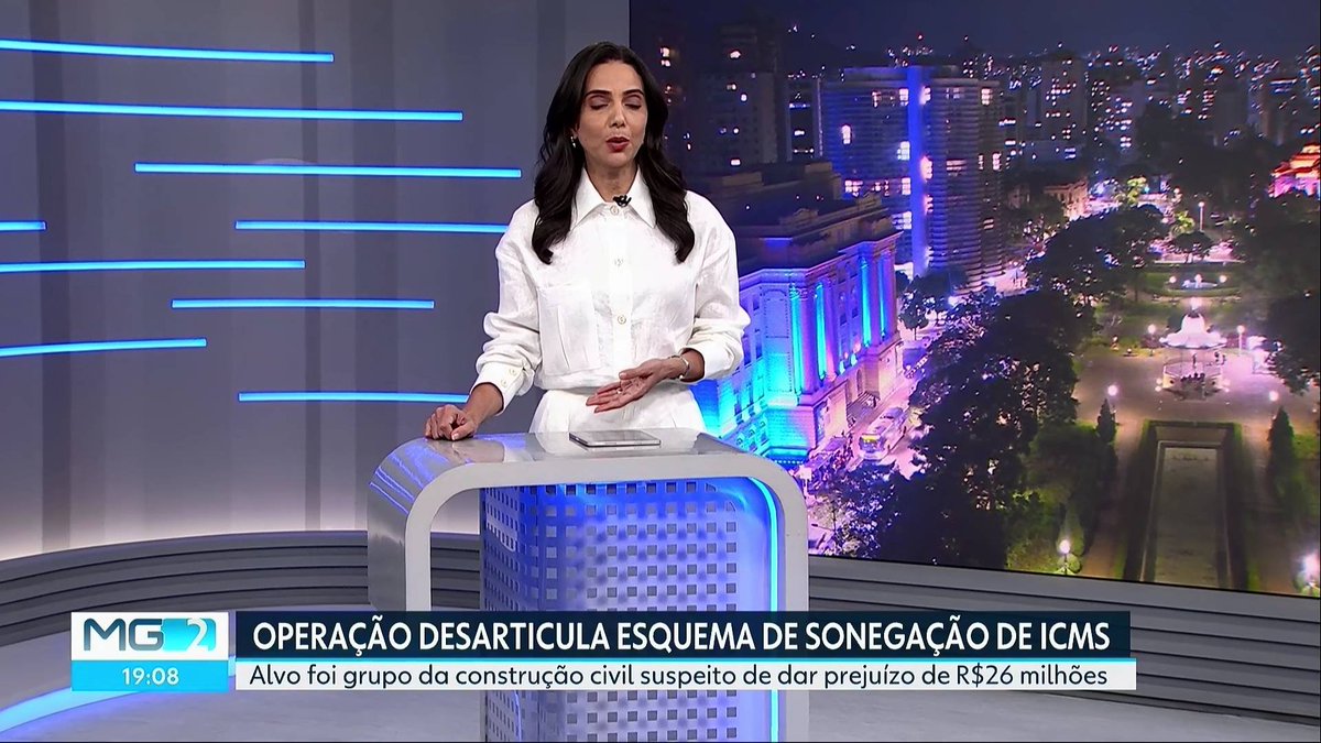 VVPortfolio05's tweet photo. E a Globo Minas que aderiu ao "novo" videografismo do PraçaTV? 💀

Tá me dando agonia esse enquadramento da logo com o relógio https://t.co/jLJeMeCffD