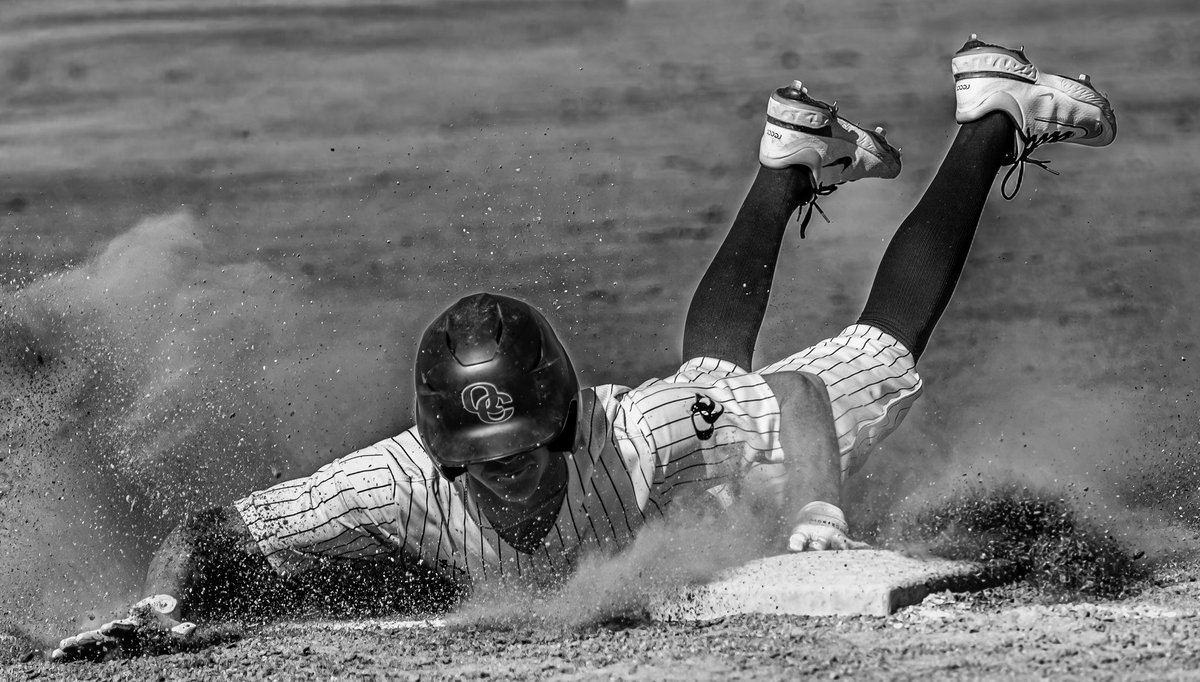 PhotoSilvas's tweet photo. Black and White baseball photos are the best! 📸 https://t.co/OZuvQdHWoR