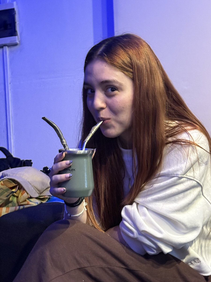 Vicky_32❄️ tweet media