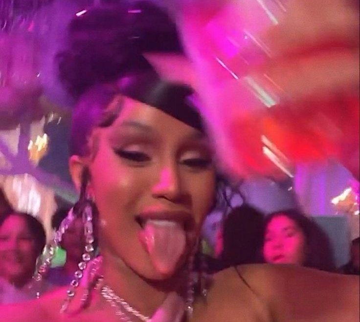 Liliana. tweet media