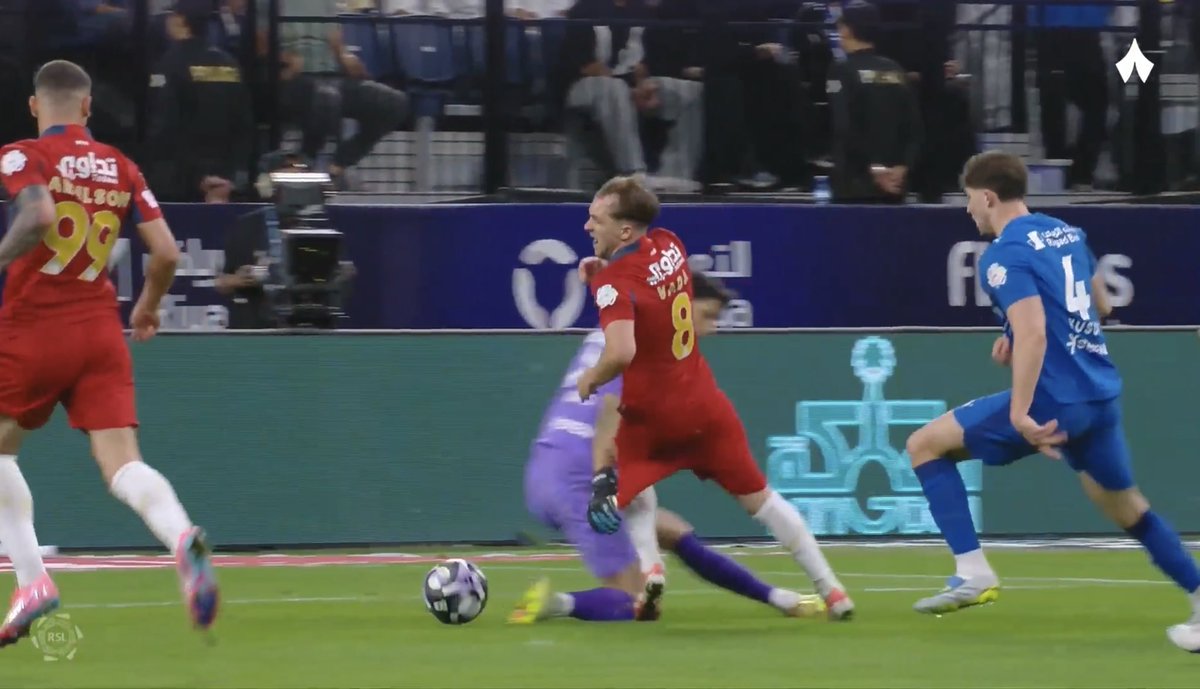 وليد بن بدر بن سعود tweet media