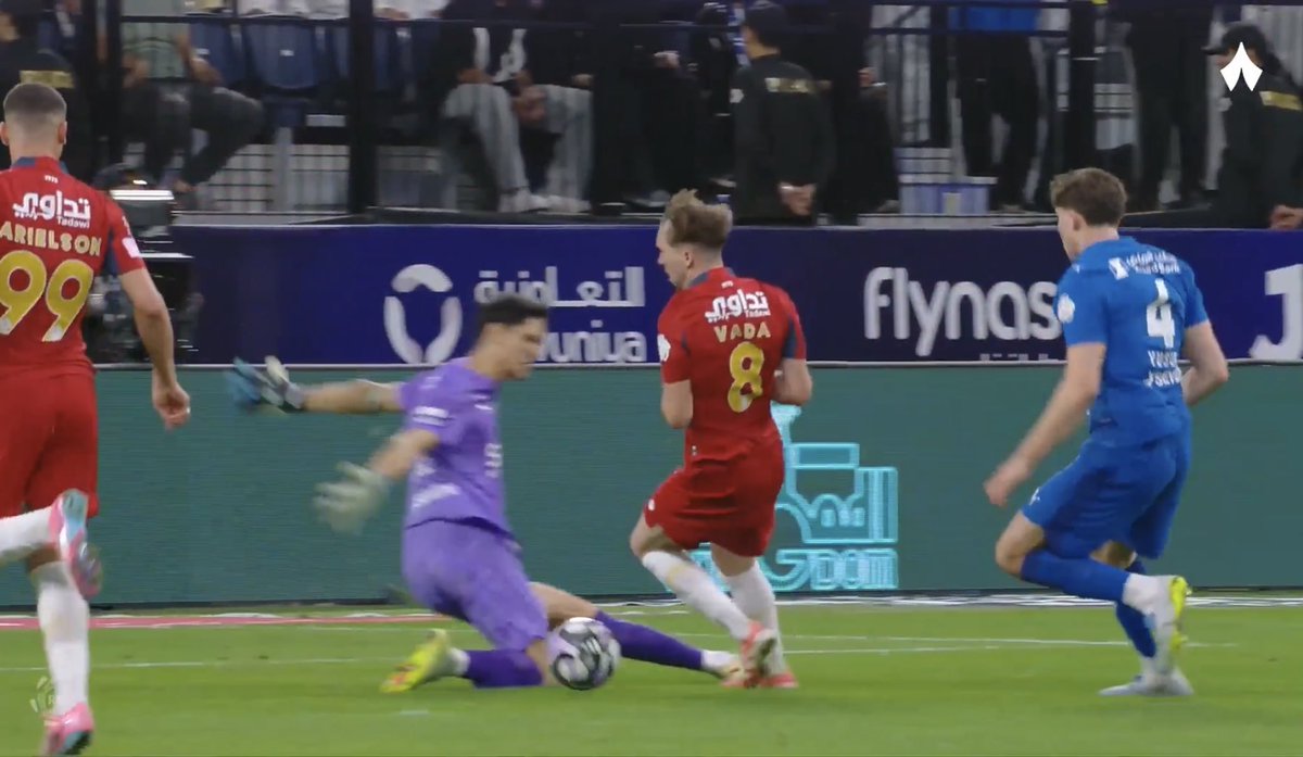 وليد بن بدر بن سعود tweet media