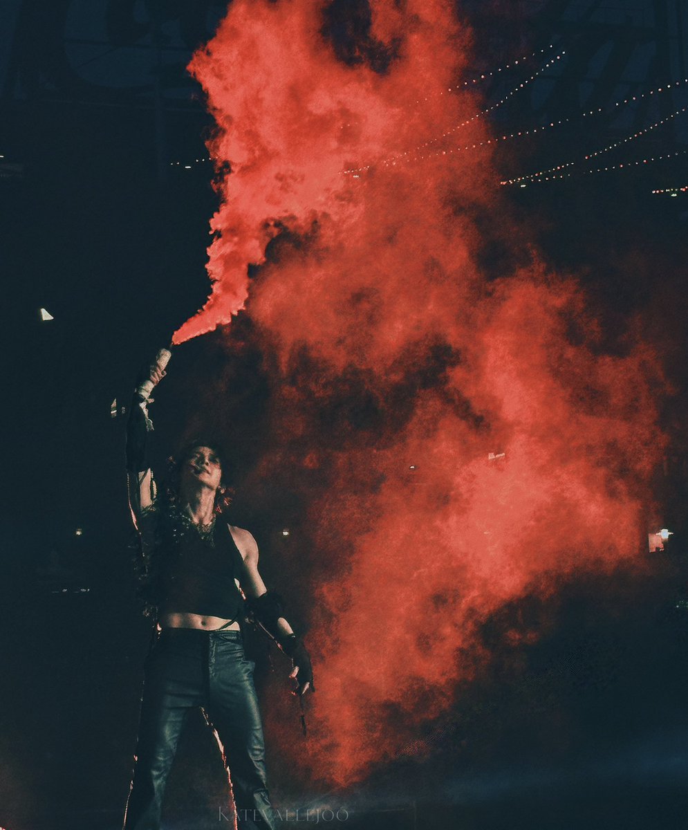 yeosang pics tweet media