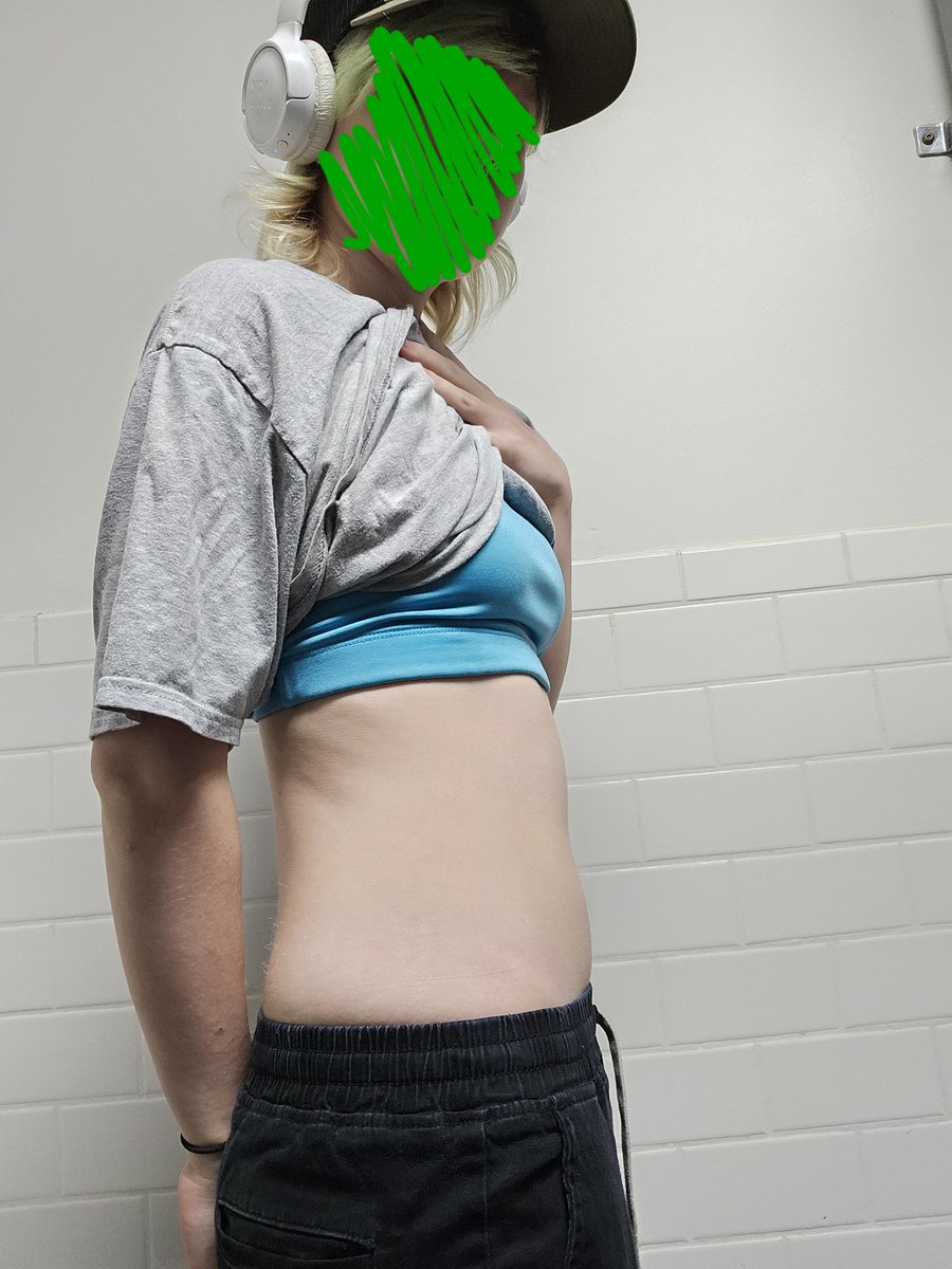 xXxTdihLoverxXx's tweet image. I havent eaten or drank anything other than water in 2 days. Why do i look so fucking bad :( i look and feel so fucking bloated and idk why. Tf am i even supposed to do dude #bodycheck #shedtwt #edtwt