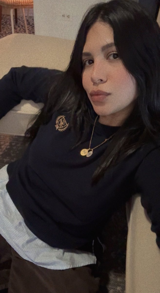 🦋 tweet media