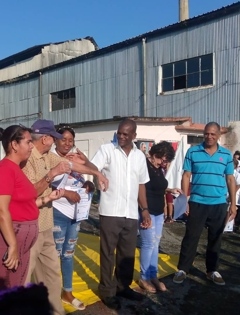 Empresa del Papel CUBAPEL tweet media