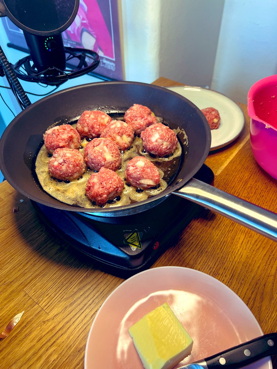 Emano Holdric 🐍🇸🇪 Lamia Chef Vtuber tweet media