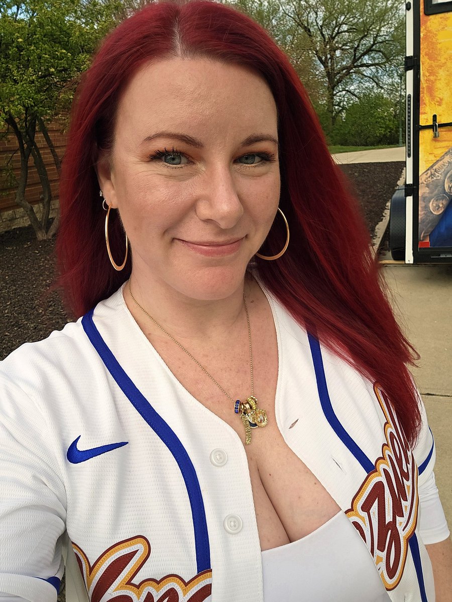 Erika tweet media