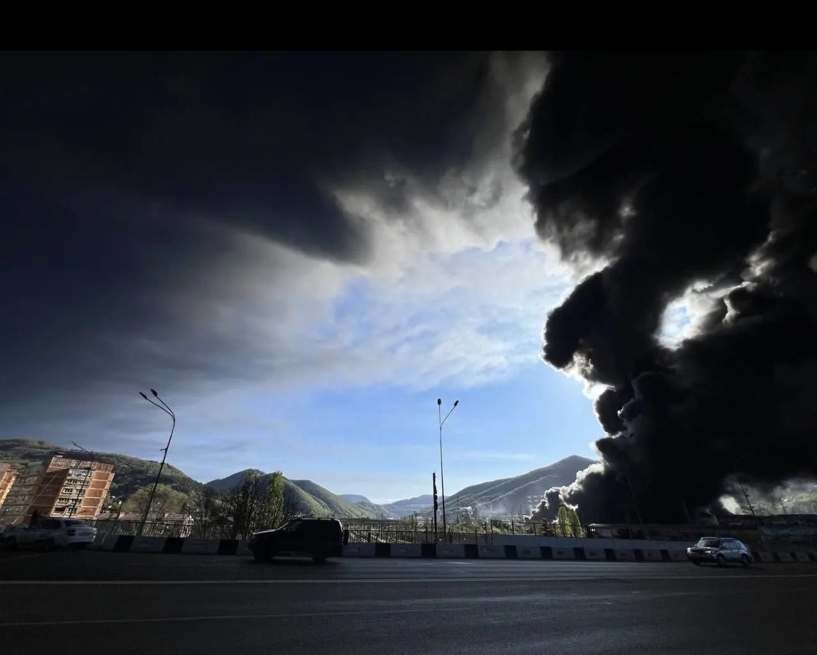 anastasia ✙🇪🇺🇩🇪🇺🇦 tweet media