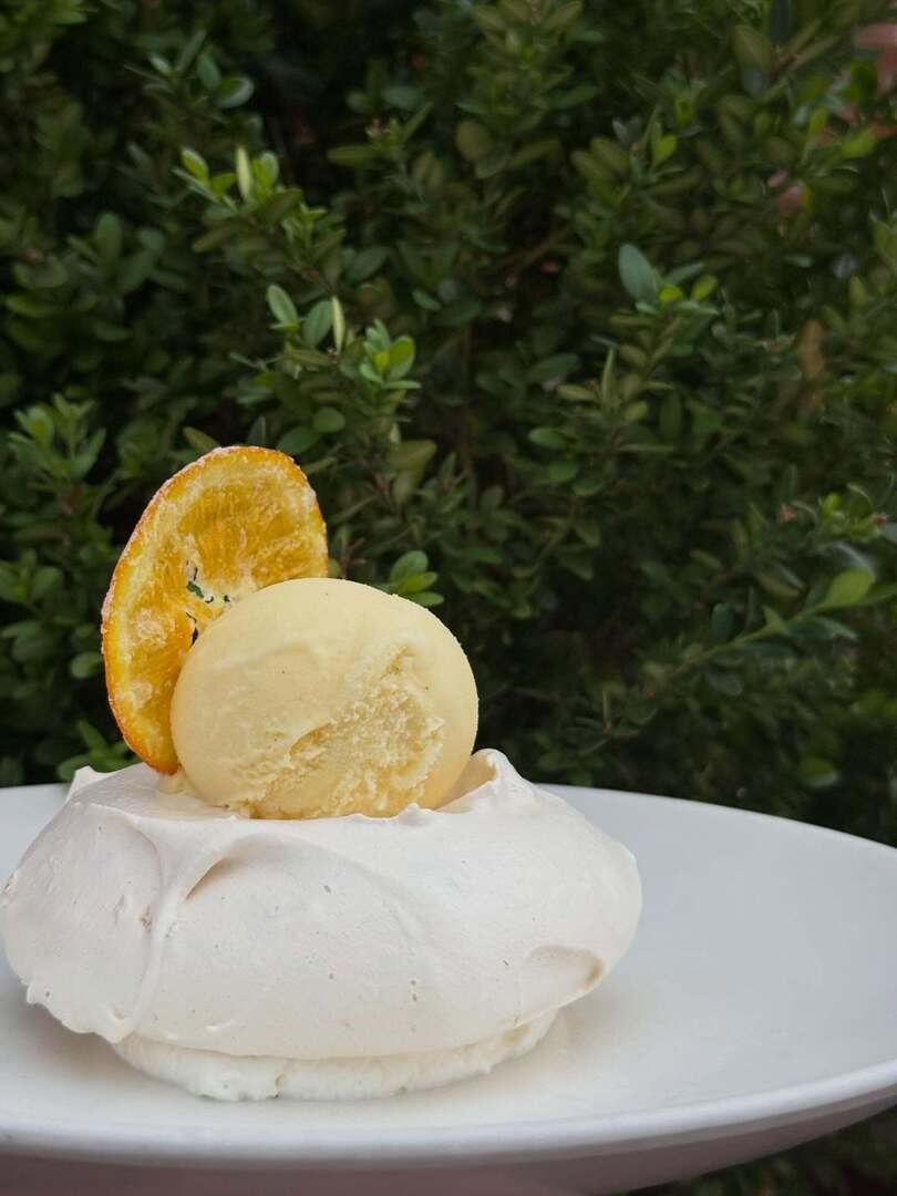 GrunauerKC's tweet photo. Our seasonal pavlova invokes a feeling of spring. Our meringue base is topped with an orange creamsicle ice cream. 

#kcmo #kccrossroads #pavlova https://t.co/7fpKu3BHhf