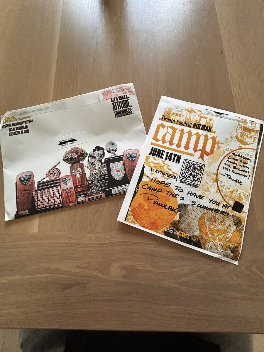 MathiesonD35's tweet photo. Thank you @pawlakjoe and @ctoudle1 for the mail and camp invite!! https://t.co/LV1rYParh2