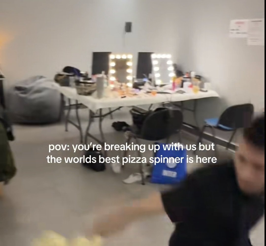 killmytime_lftv's tweet photo. I'll never get over how much they are brothers in every aspect wdym 15 years later and they still like each other enough to share a dressing room https://t.co/Rb8GXcs6AA