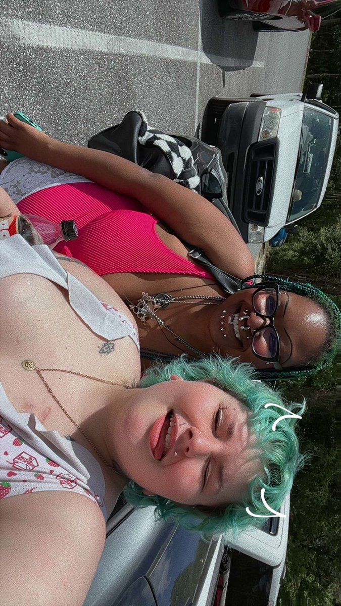 sarah🩷 tweet media