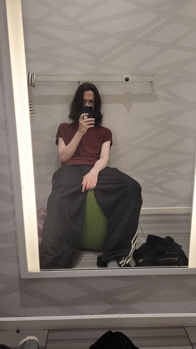 gradajente's tweet image. #model