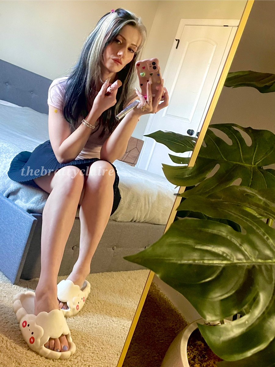 TheBrattyClaire's tweet photo. I won’t repeat myself.

Findom • Footfetish https://t.co/nBhTUCJrQX