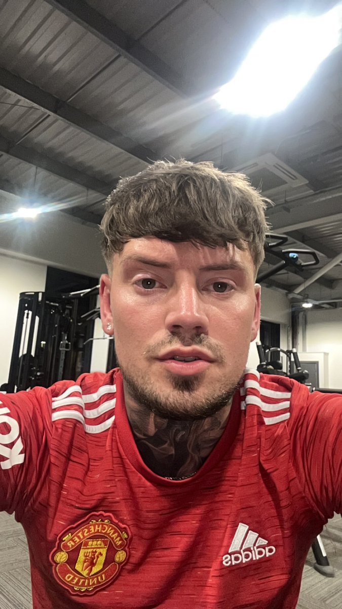 David Xtra tweet media