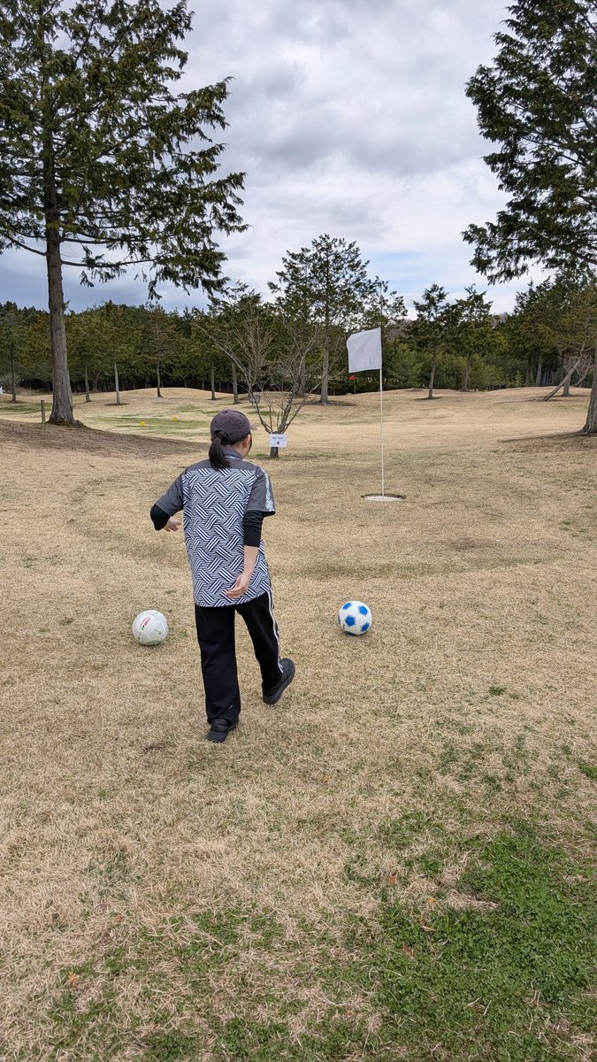 TOHOKU_FGL's tweet photo. 本日14時〜『エイトゴルフガーデン フットゴルフの日』
フットゴルフコース開放日です⚽️⛳️
空きがありますので、当日参加でもOK！
お待ちしてます
https://t.co/zWvX5nNel0

#フットゴルフ https://t.co/b2GVA2DweH