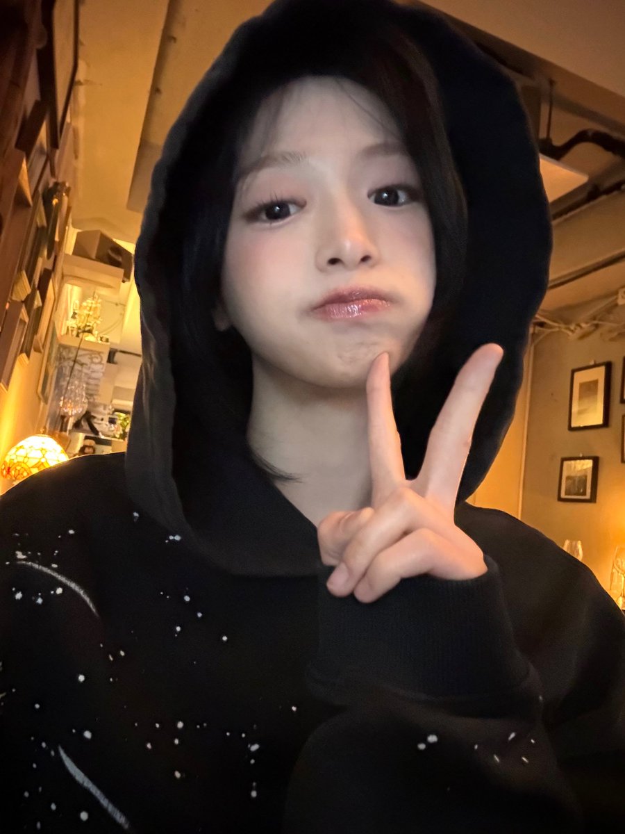 BABYMONCLICK's tweet photo. 헤 #babymonster #ahyeon https://t.co/iInsMblQHi