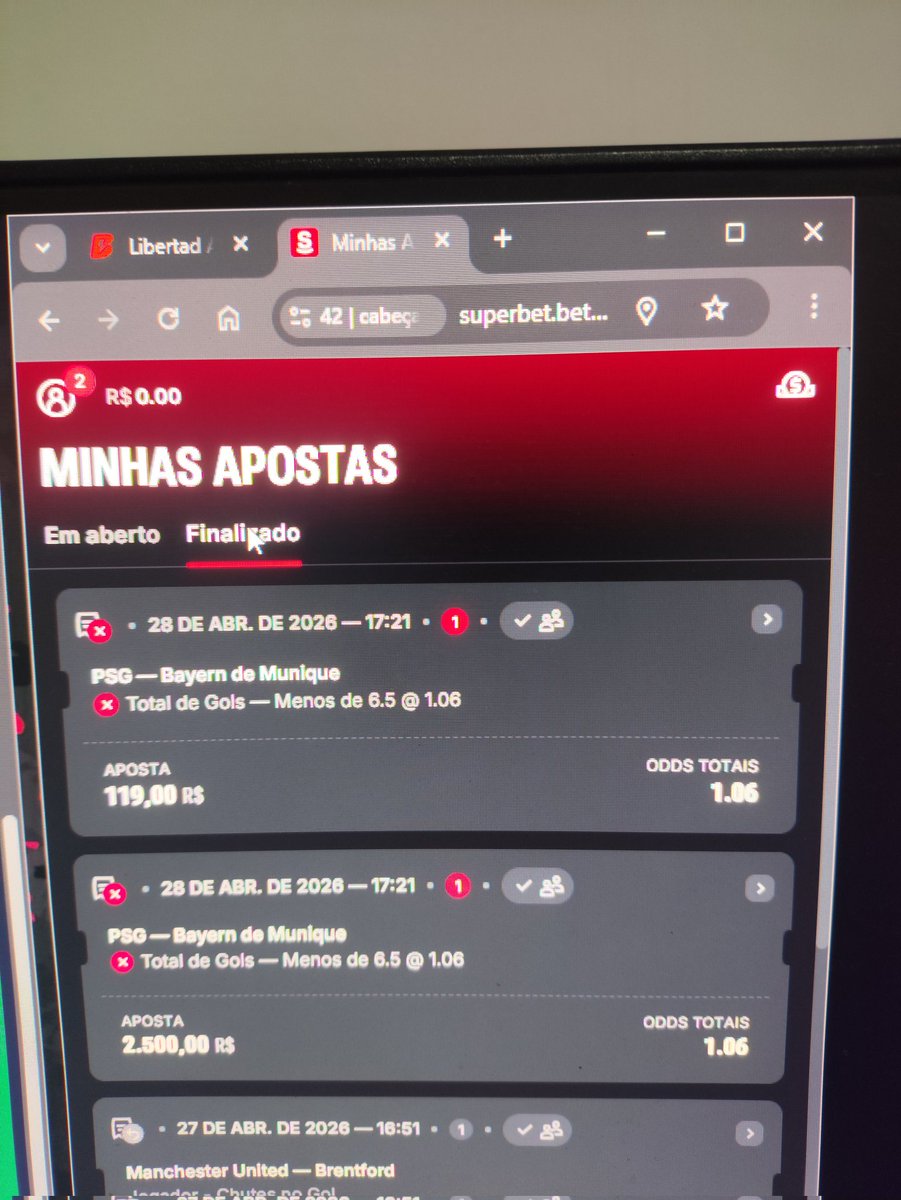 ✠ tweet media