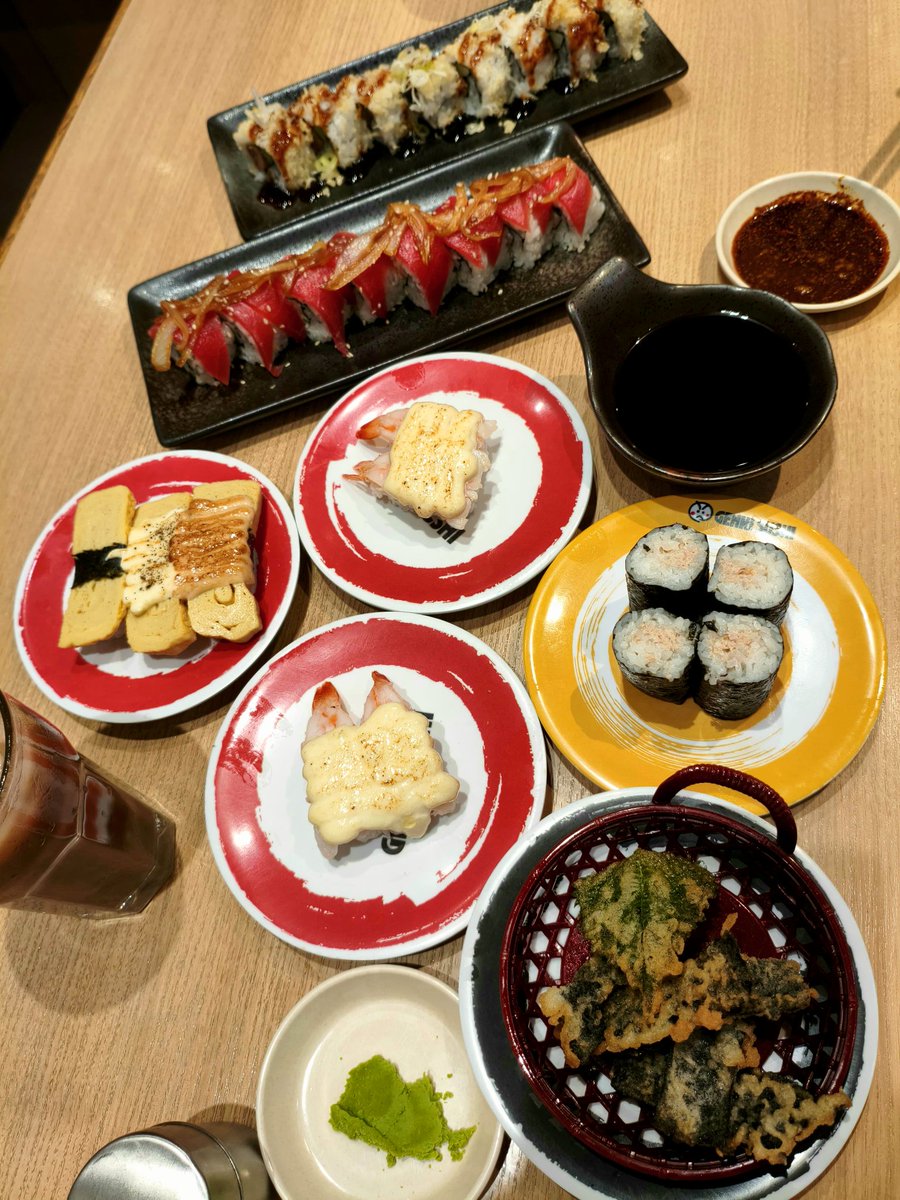 f0rkyyx's tweet image. Kapan Sushi date sama kamu?😬 #TunjunganPlaza #Surabaya
