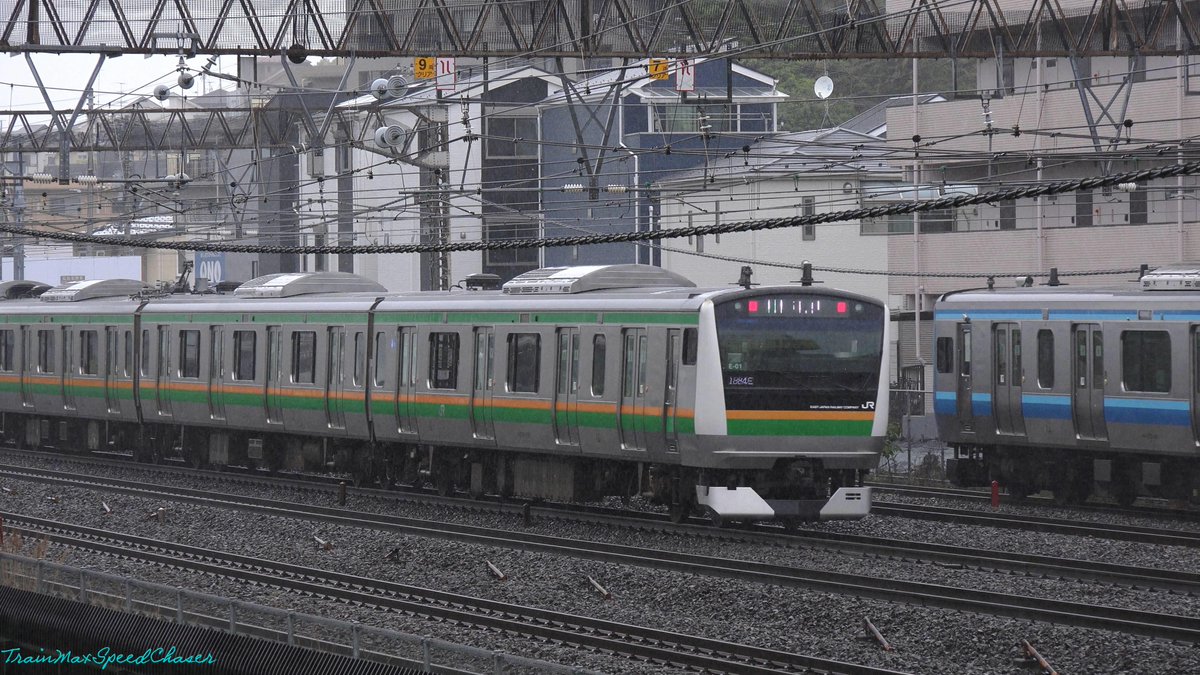 TMSC_Info's tweet photo. 2026/4/27･28 鎌倉車両センター撮影会送り込み回送 横須賀線内
ナハE233系N1編成･コツE131系G-1編成･ナハE131系T2編成･コツE233系E-12編成が、大船へ回送されました。
コツE131系だけ大雨の中これでショック😞 https://t.co/nTn0qMxSYW