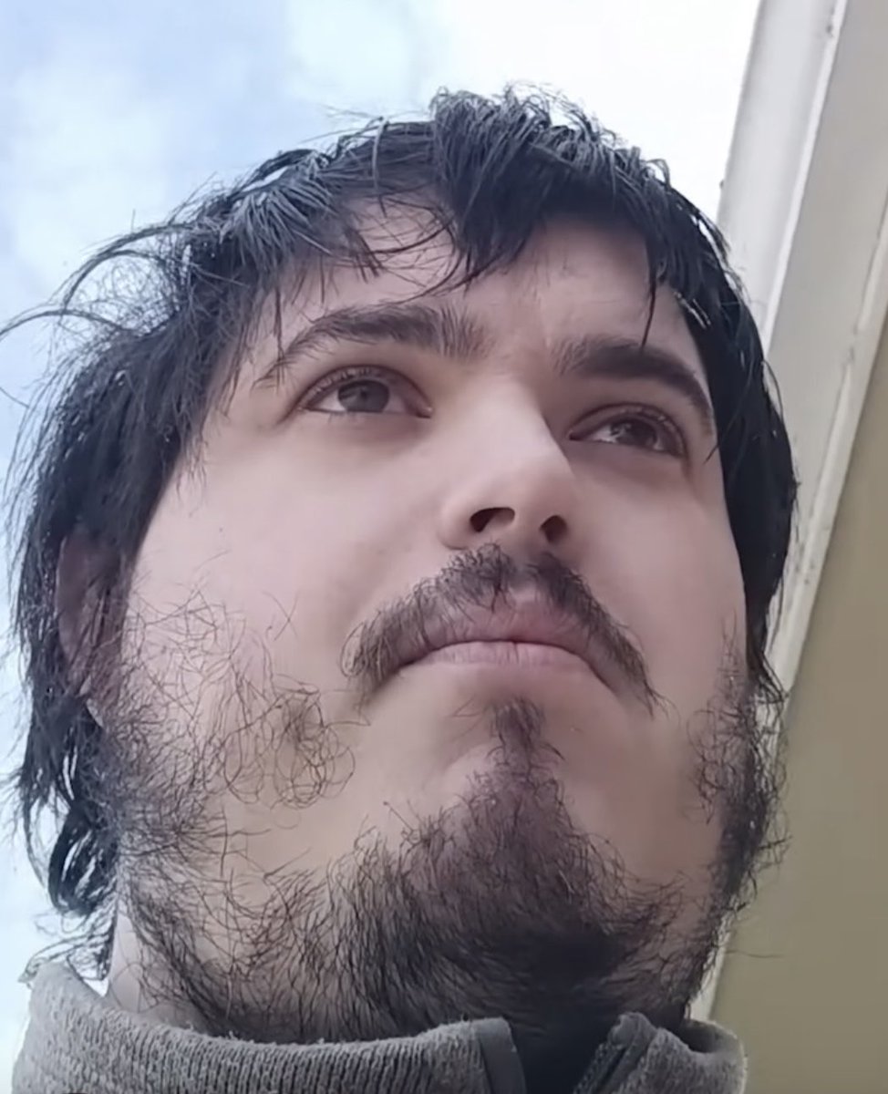 SmokeyMcCrack tweet media