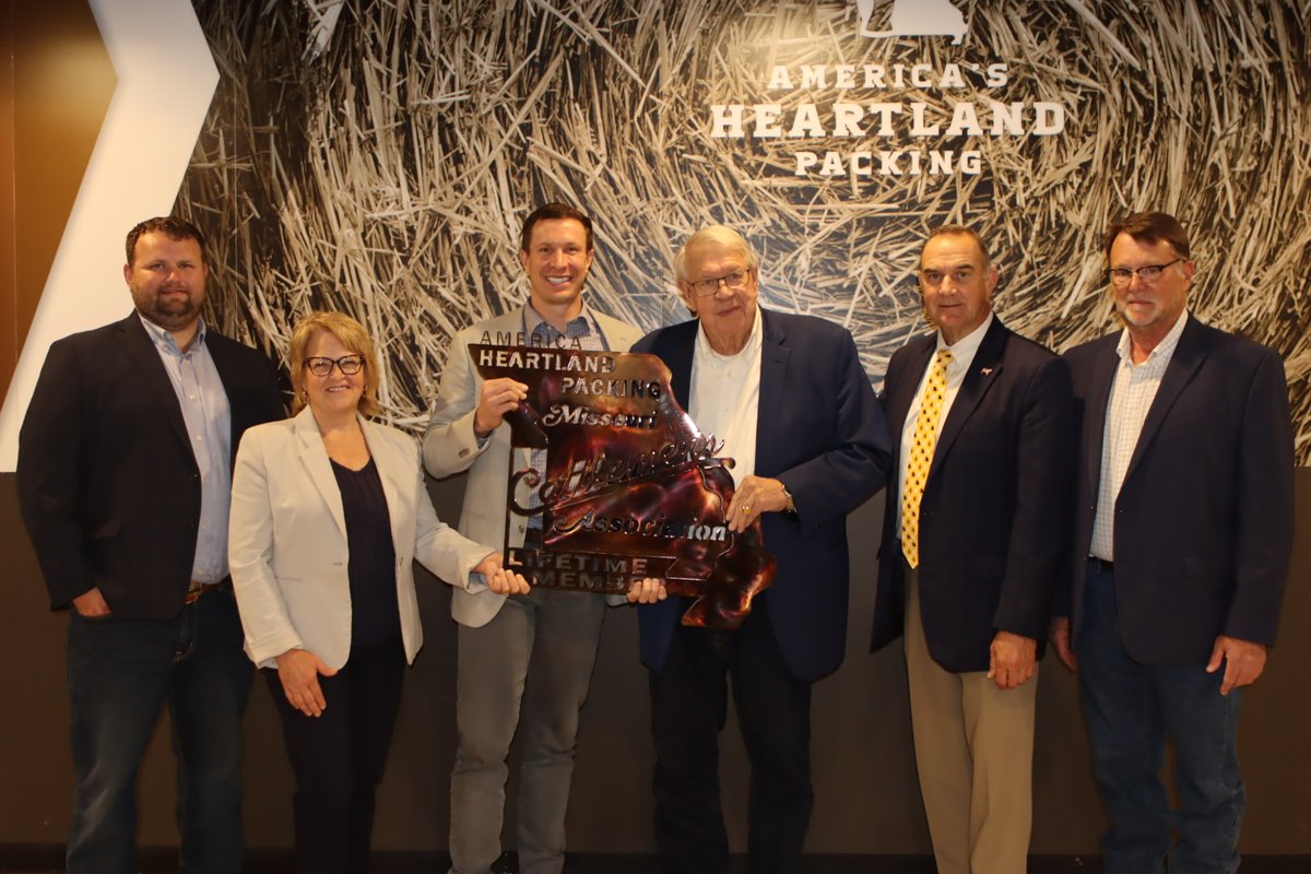 MoCattle's tweet photo. Governor Mike Kehoe officially proclaimed May as Beef Month in Missouri, recognizing the cattlemen &amp; cattlewomen who power our state’s agriculture &amp; rural communities. MCA President Anita Vanderwert represented this association at the ceremony held at America’s Heartland Packing. https://t.co/ElwO1sG5XU