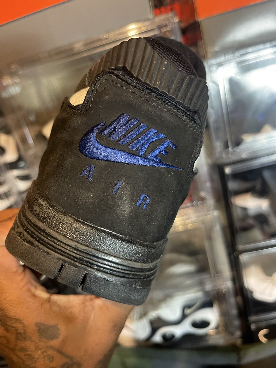 Professorskoola's tweet photo. 1993 Nike Air Bound https://t.co/DNq9FAIslJ