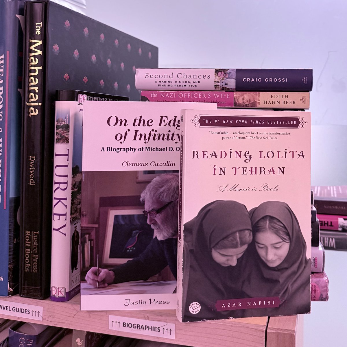 BookEndsNorth's tweet photo. The Book Stack 📚of the week! Swipe left to reveal the stack! Great books for only $1 each! Best deal in Toronto or anywhere I know 😜 Get to BOOKEnds North! New arrivals daily! 
We are located at 5120 Yonge St. (Concourse level), Toronto: Open Wed to Sat 10-4, Fri 10-6. https://t.co/TV3wK1R8cp