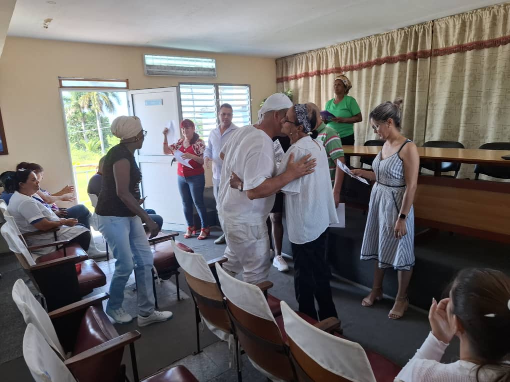 Se reconoce el trabajo realizado a destacados en el I trimestre del año. Muchas felicidades a todos!!!
#AgroalimPorCuba
#PinardelRío