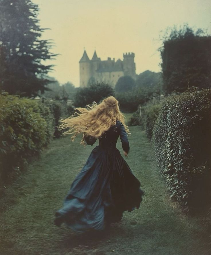 Fairy Tale Aesthetics tweet media