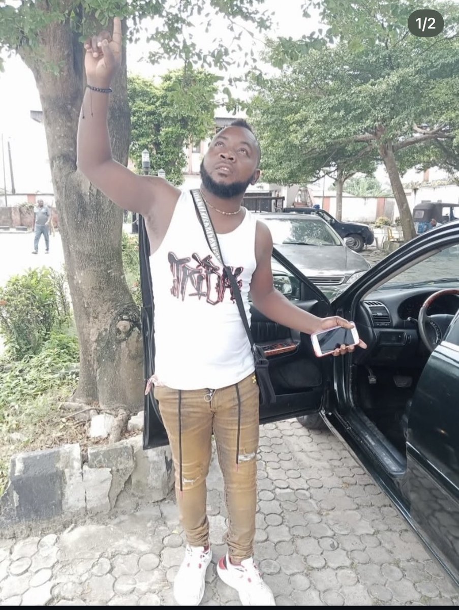 Ebony Black tweet media