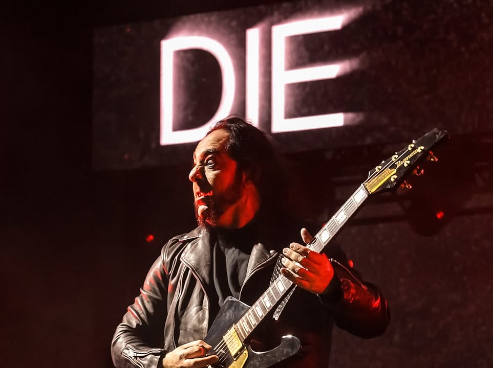 Daron Malakian tweet media