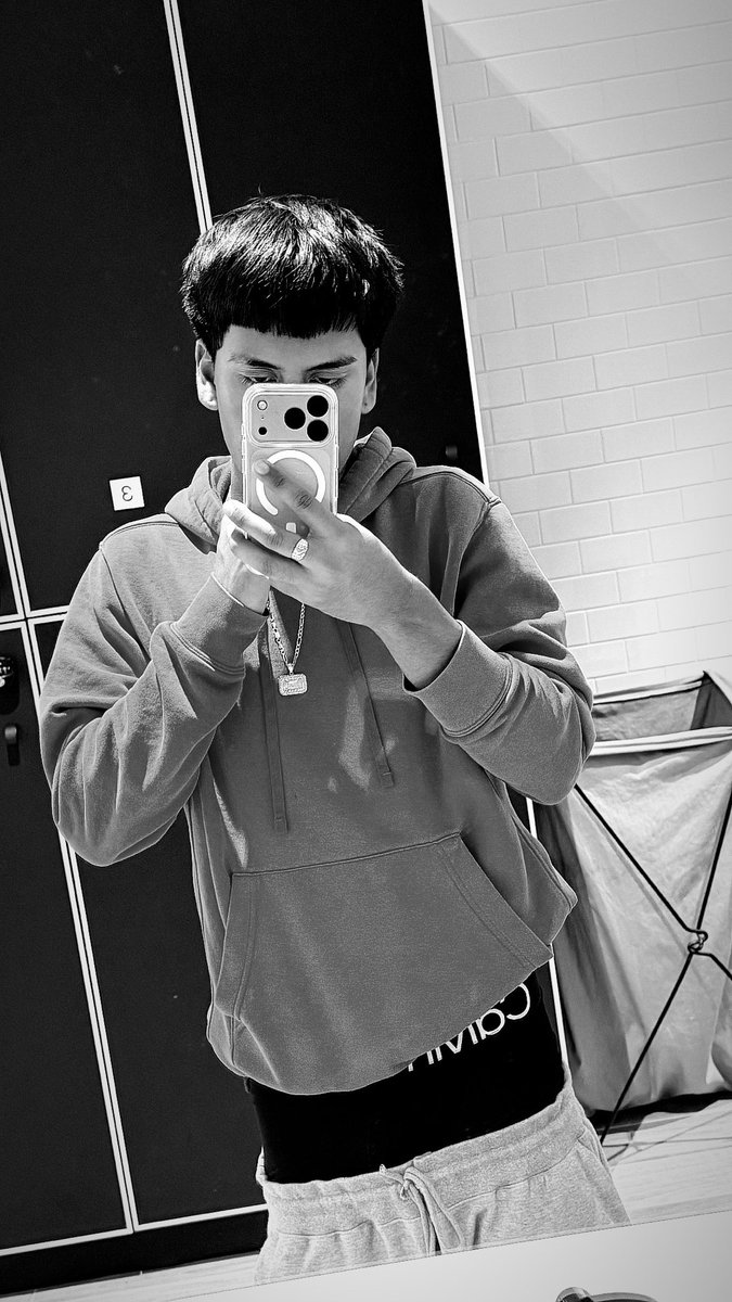 Hectorr77849614's tweet image. DMs r open #latino #follow #new