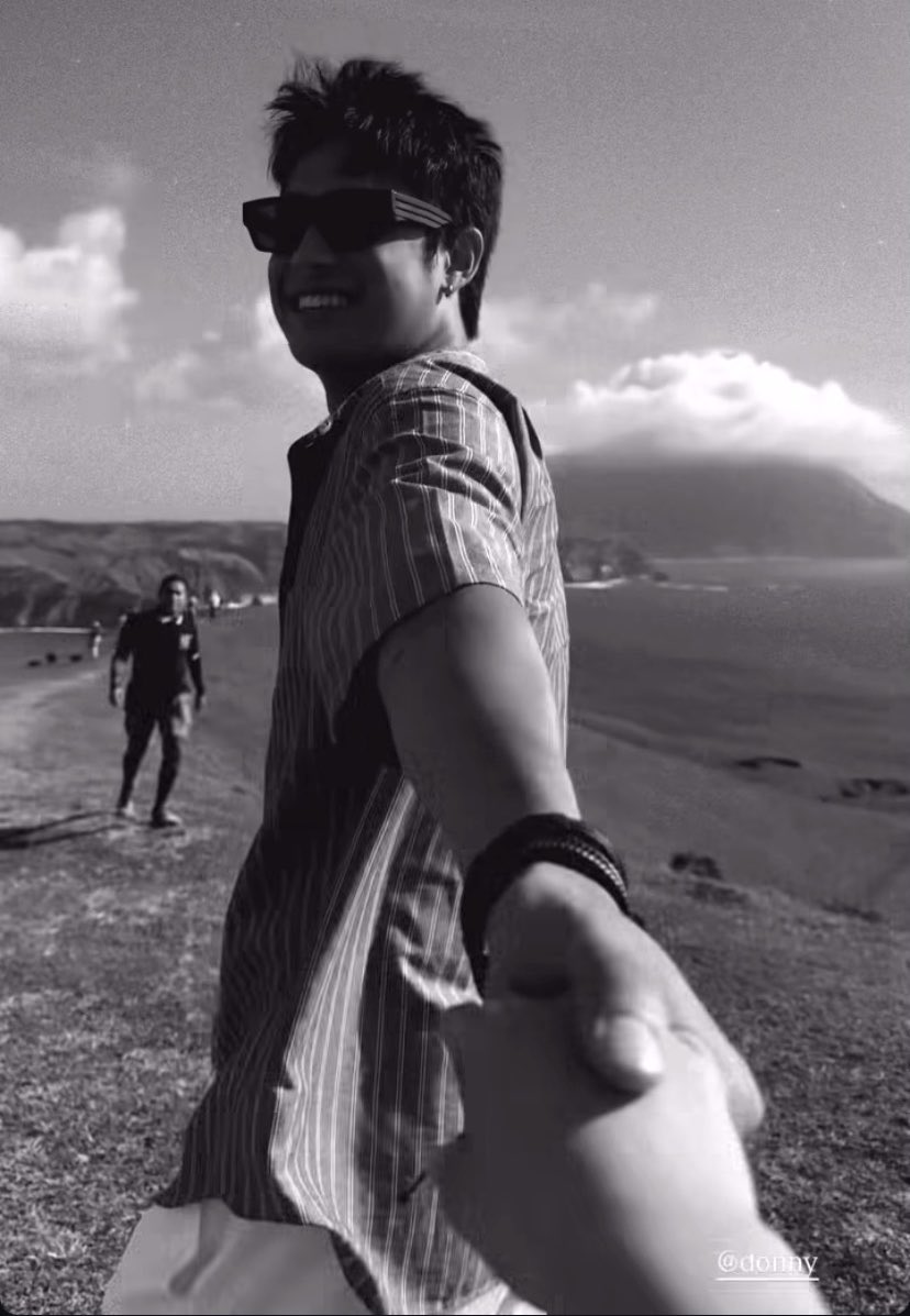 cara 💤 tweet media