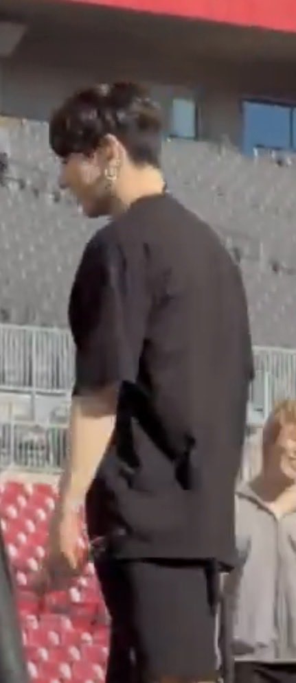 🩷🎀💜 tweet media