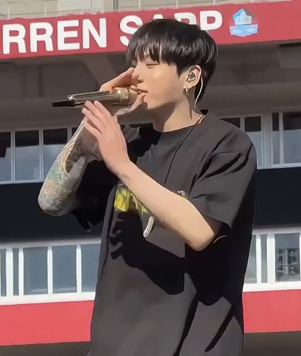 🩷🎀💜 tweet media