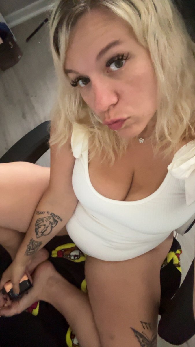 Danielle tweet media