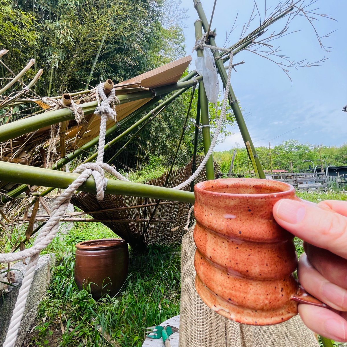 uncleweed's tweet image. I will think of Cheech every time my kid puts ketchup on *anything*

Cheers from the backyard in Japan to a legend, gentleman and true people's champion from NorDel &amp;amp; beyond

#Vancouver #Canucks #JohnGarrett