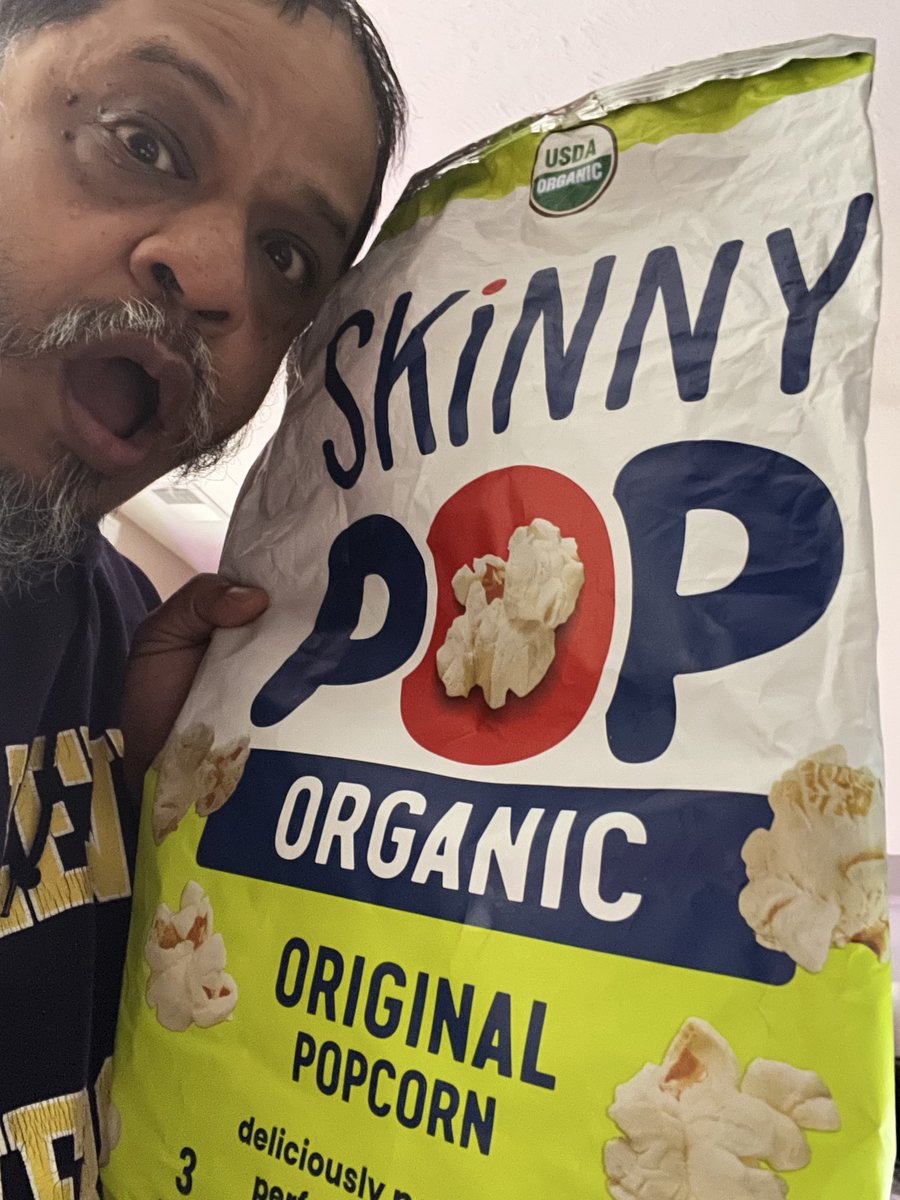 VALiant573's tweet photo. It took me exactly 2.5 weeks to kill off this giant-sized bag of popcorn! A little paper-bowl at my desk to snack on while I crank out Gen-Con goodness. I sprinkled No-Salt and a little cayenne pepper to give it a kick! https://t.co/nlLQXVjd1i