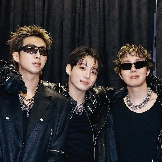 💙 ᴮᴱ바다⁷ 💐 (SLOW) 💙 tweet media